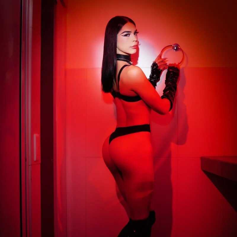 Kisses_Sophia — FansOnlyX creator profile