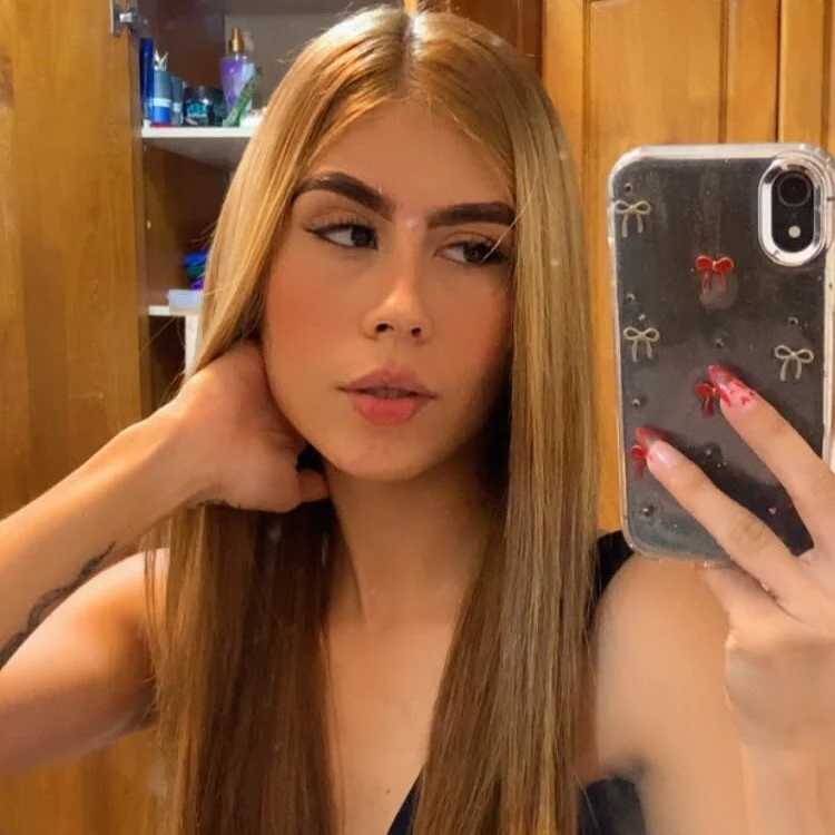 Naia_Bellemont — FansOnlyX creator profile