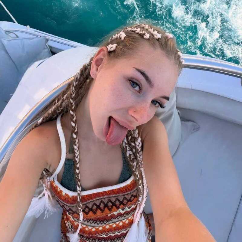 StellaBlonde — FansOnlyX creator profile
