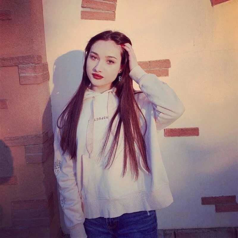 Eleonora_Sun — FansOnlyX creator profile