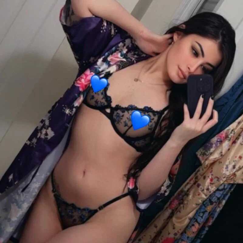NadiaLyla — FansOnlyX creator profile