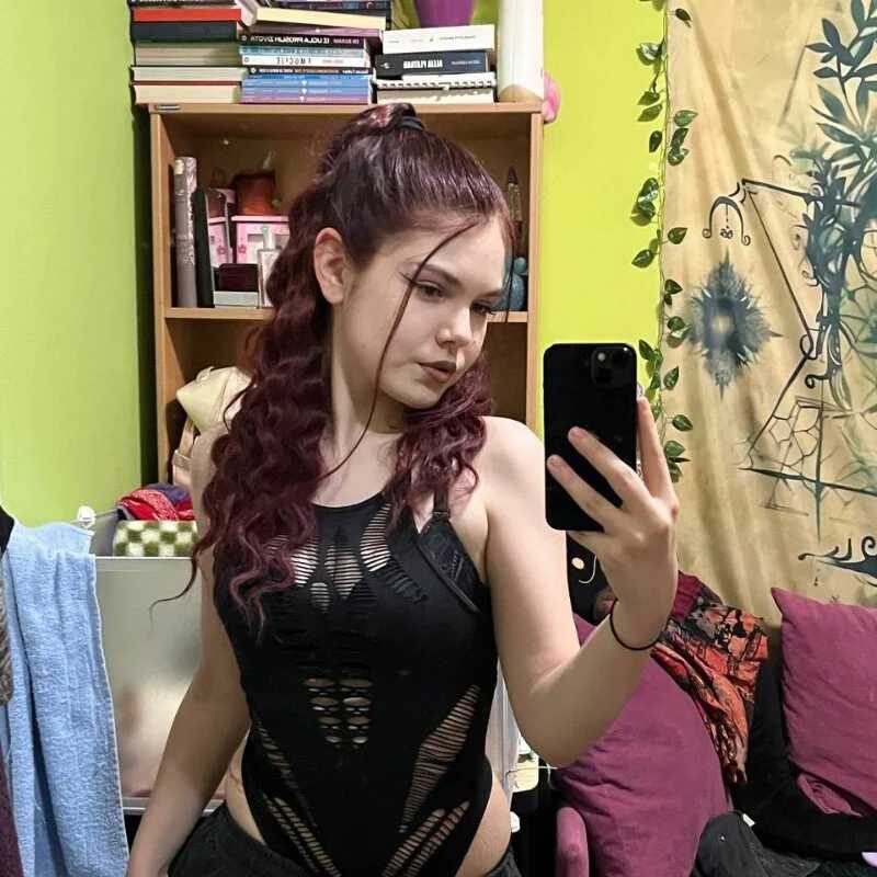 FoxyLumi — FansOnlyX creator profile