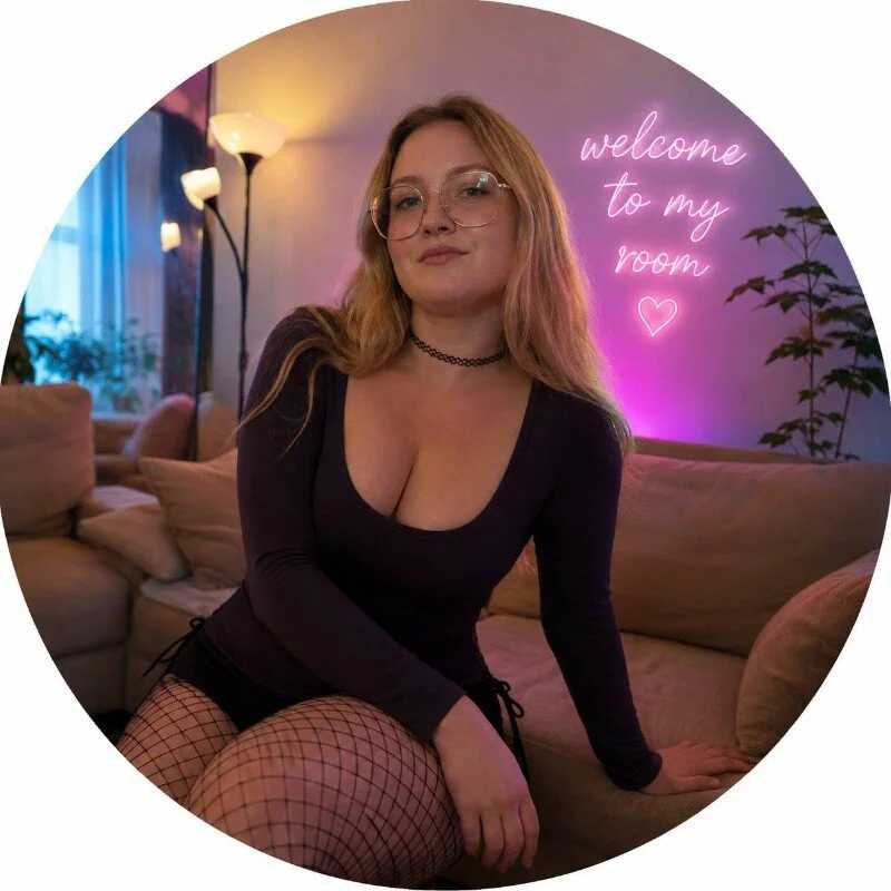 stacyyy — FansOnlyX creator profile