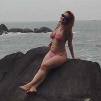 Lia-29 — FansOnlyX creator profile
