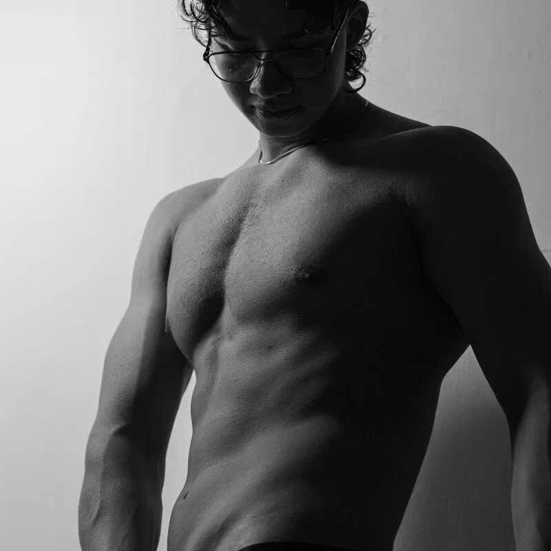 Axxel_Muscle — FansOnlyX creator profile