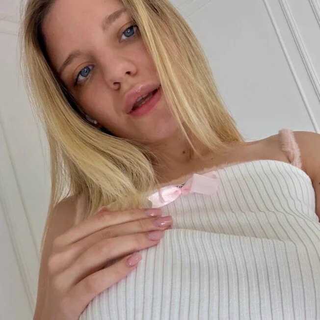 emmalimaa — FansOnlyX creator profile