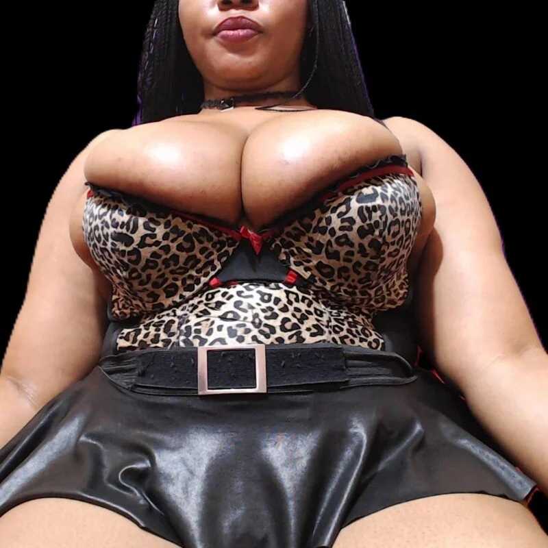 EBONYBUSTYY — FansOnlyX creator profile