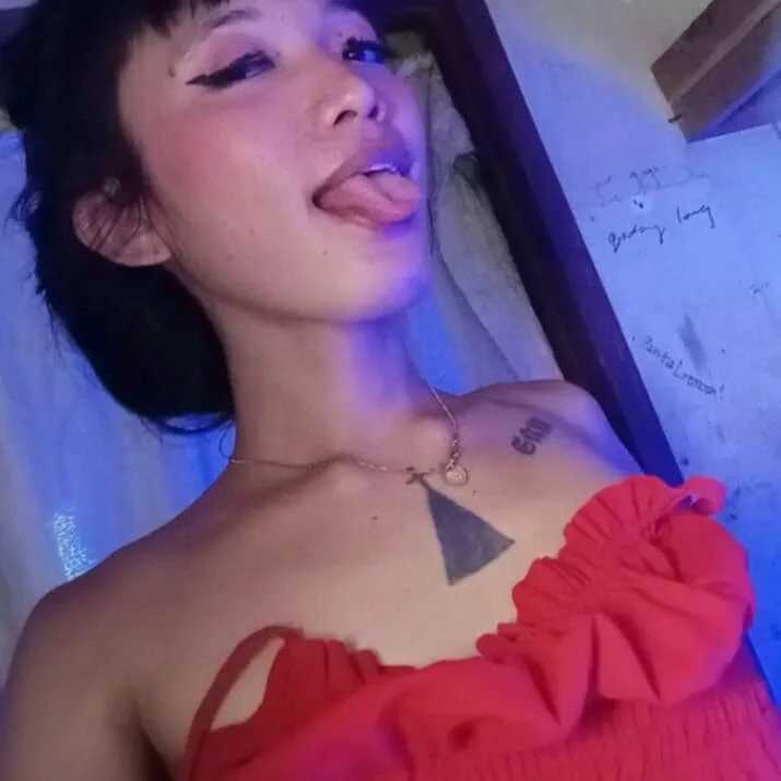chinita_hugecock — FansOnlyX creator profile