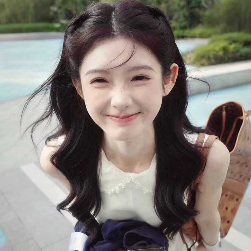 Evacute-top — FansOnlyX creator profile