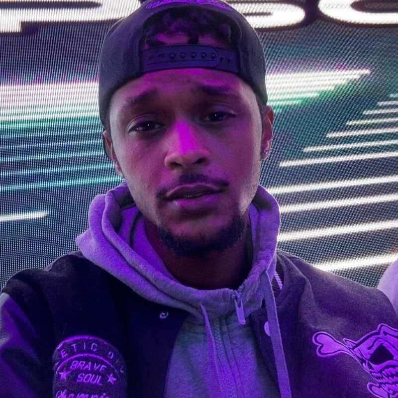 rayyymack — FansOnlyX creator profile