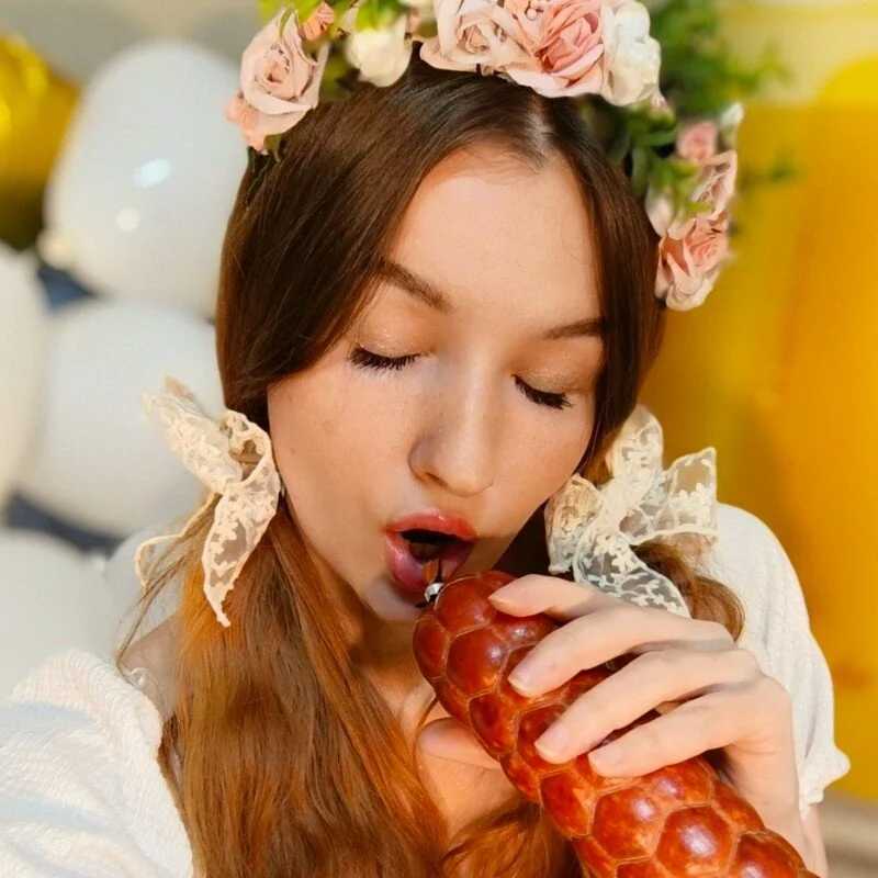 ChloeBrooklyn — FansOnlyX creator profile