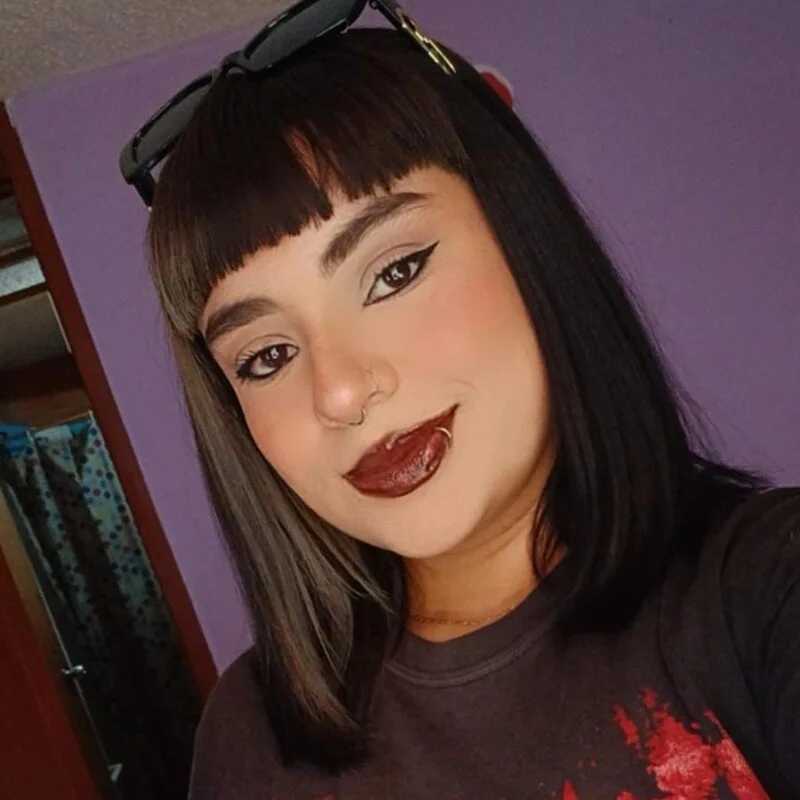 RENATA_LUXE — FansOnlyX creator profile