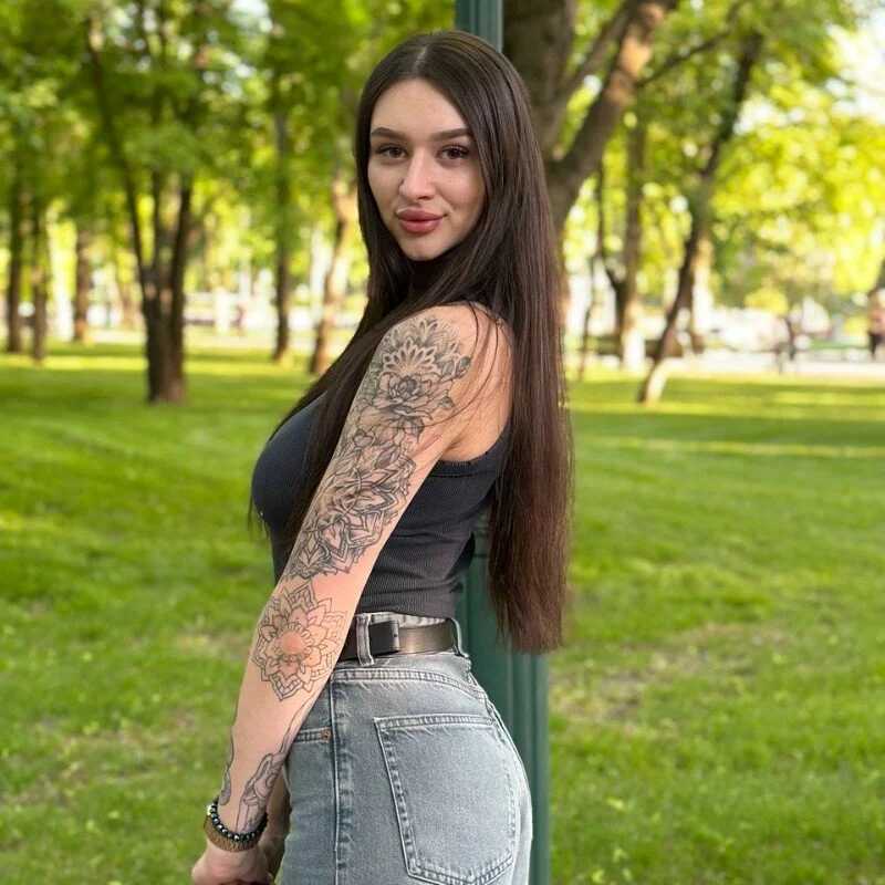 Veronica_Larsson — FansOnlyX creator profile