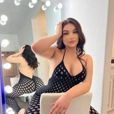 salma_sex — FansOnlyX creator profile