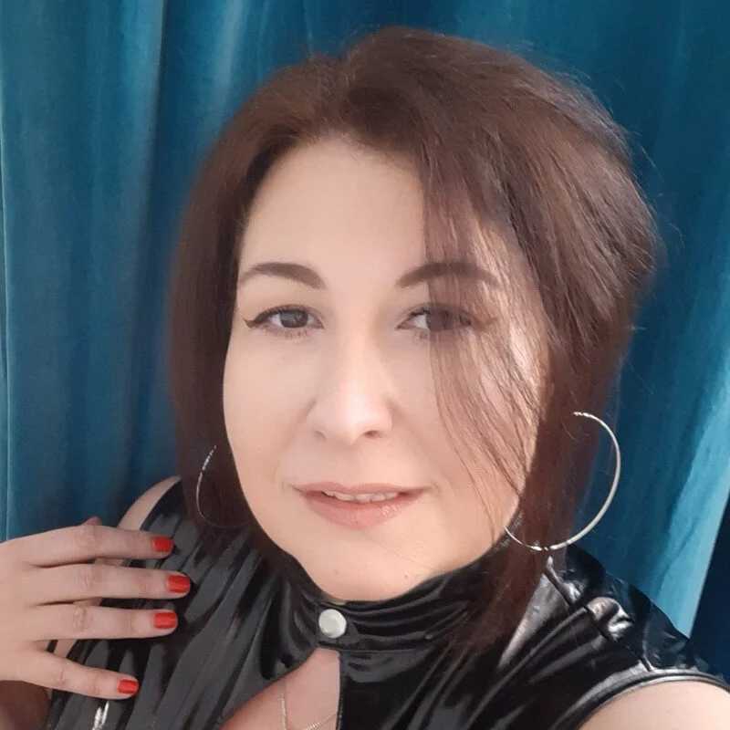 Arya_Eve — FansOnlyX creator profile
