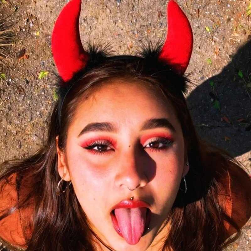 Mia_skyy18 — FansOnlyX creator profile