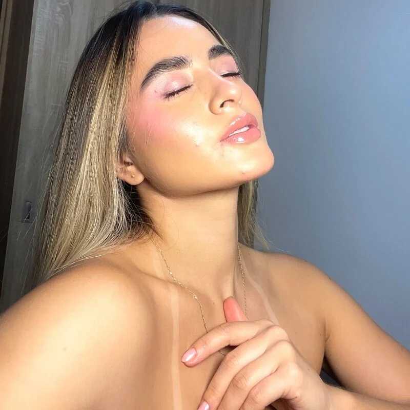 saritaturbai — FansOnlyX creator profile