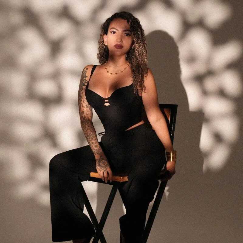 mia_dollce — FansOnlyX creator profile
