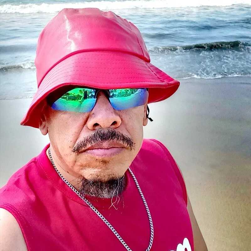 Oskr2025xxx — FansOnlyX creator profile