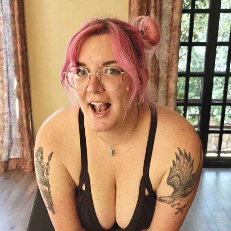 miss_rosiecozy — FansOnlyX creator profile