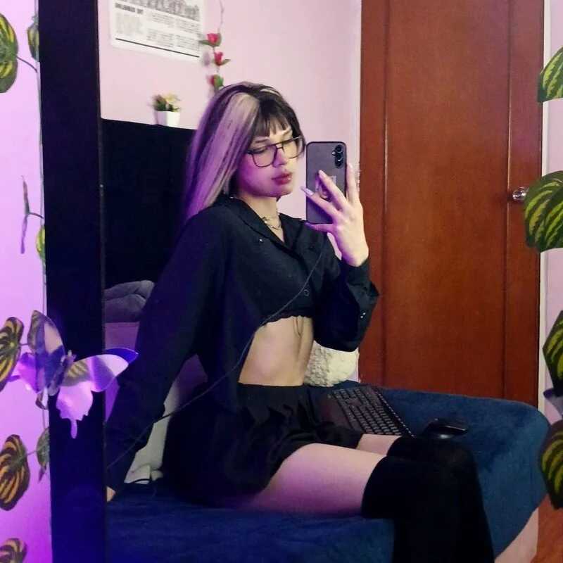 _im_evaa — FansOnlyX creator profile