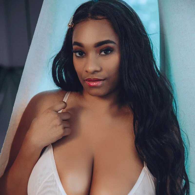Violeta_rosex — FansOnlyX creator profile