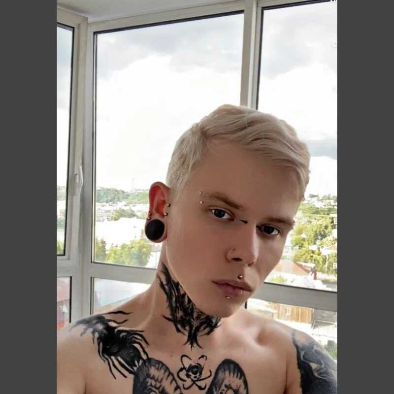 _Horny_Boy_Hot — FansOnlyX creator profile