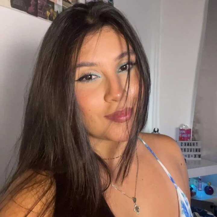 AlessiaRosee — FansOnlyX creator profile