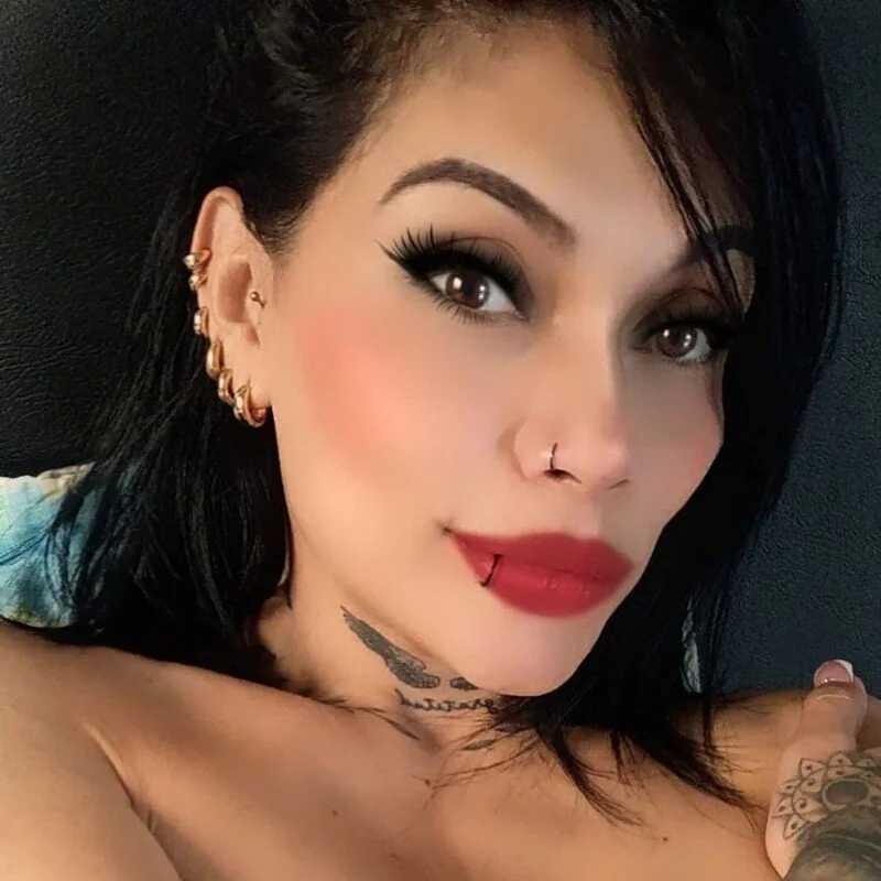 Amelie_hills02 — FansOnlyX creator profile