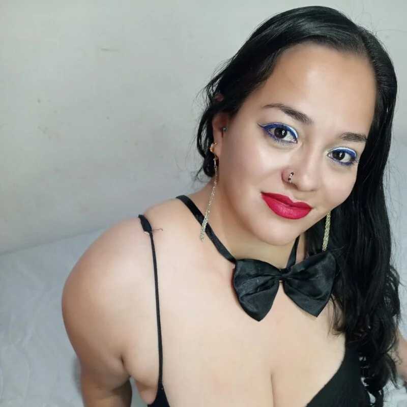 emily_sweet13 — FansOnlyX creator profile