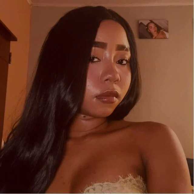 Zoe_Monnroe — FansOnlyX creator profile