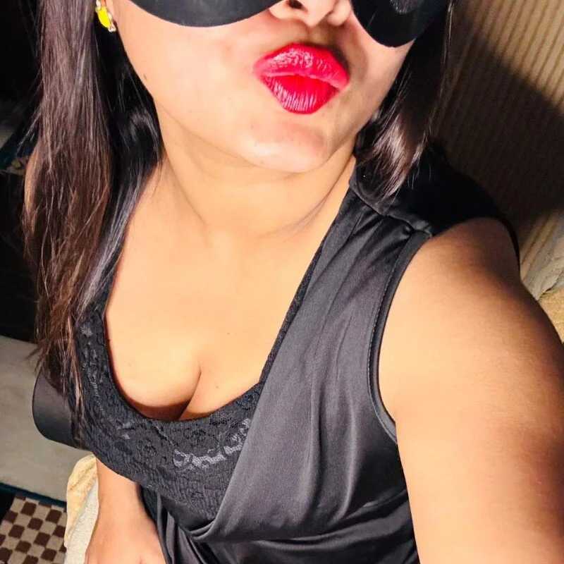Hornyparii — FansOnlyX creator profile