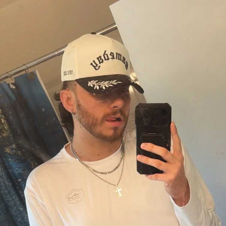 Cloudyydayzz — FansOnlyX creator profile