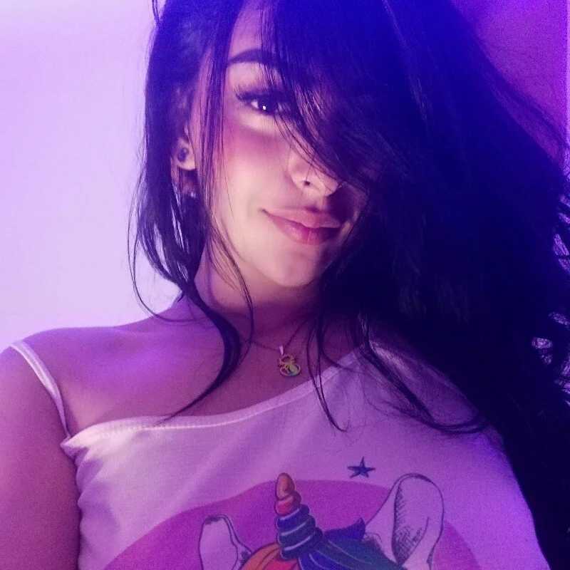 Melaniie01 — FansOnlyX creator profile