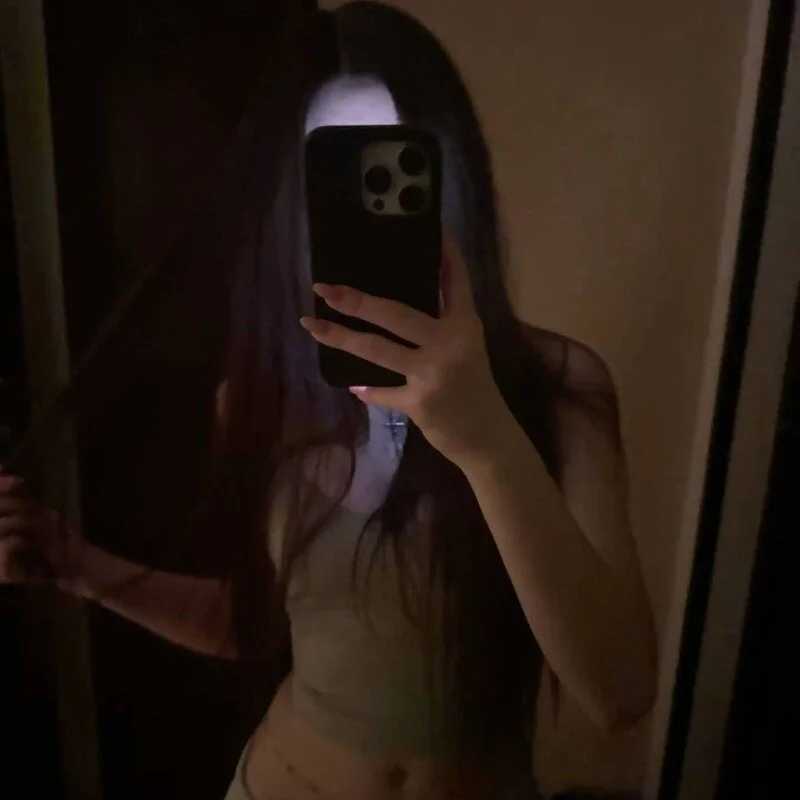 chloe_ley — FansOnlyX creator profile