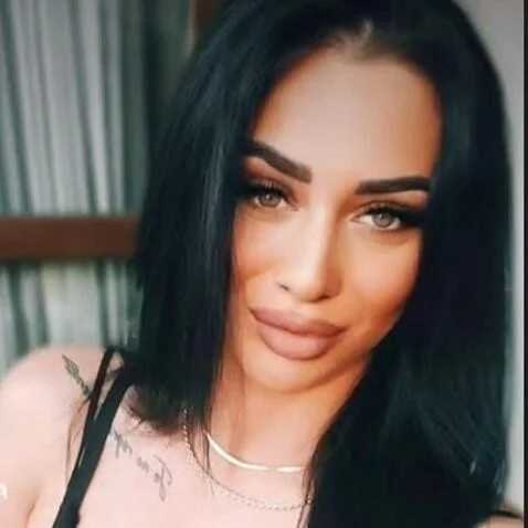 NaomiScarlet — FansOnlyX creator profile
