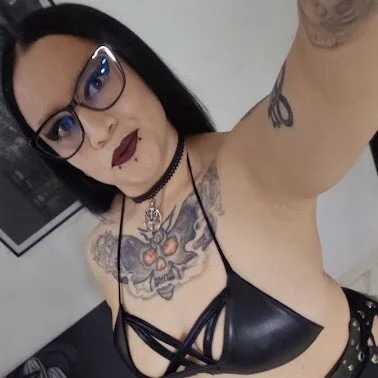 Evil_Queen_666 — FansOnlyX creator profile