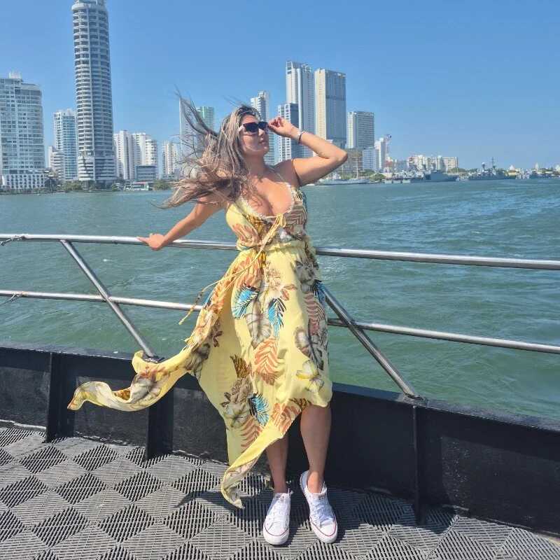 tami_vega — FansOnlyX creator profile