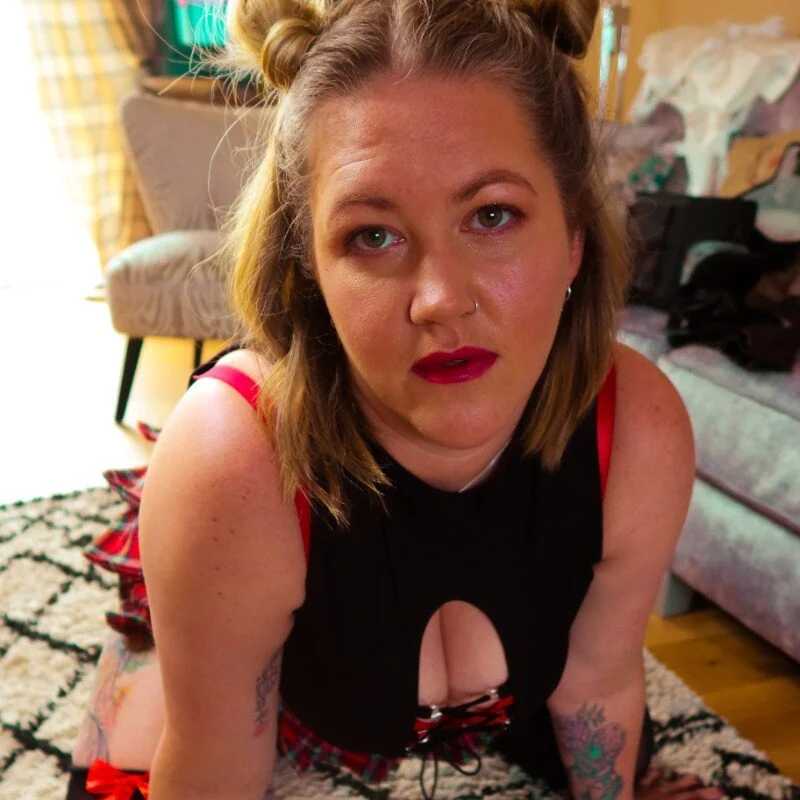 British__Rosie — FansOnlyX creator profile