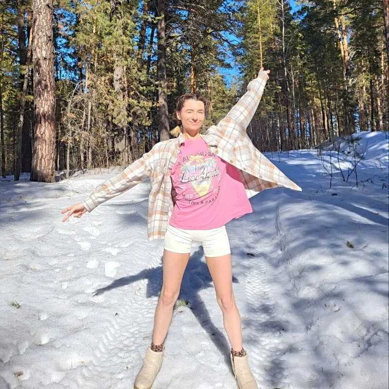 crystalnut — FansOnlyX creator profile