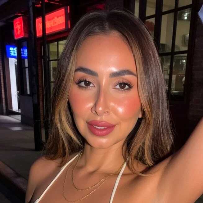 vixen_allure — FansOnlyX creator profile