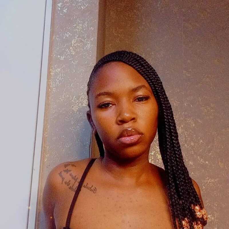 xhennah — FansOnlyX creator profile