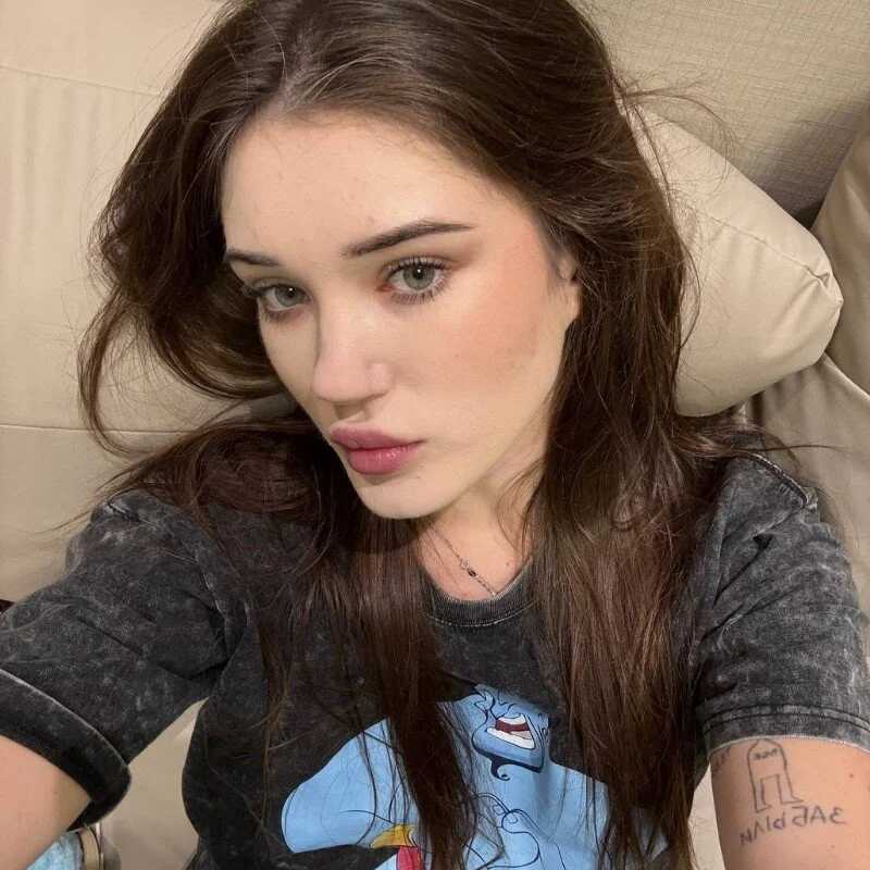 MollyBaby — FansOnlyX creator profile