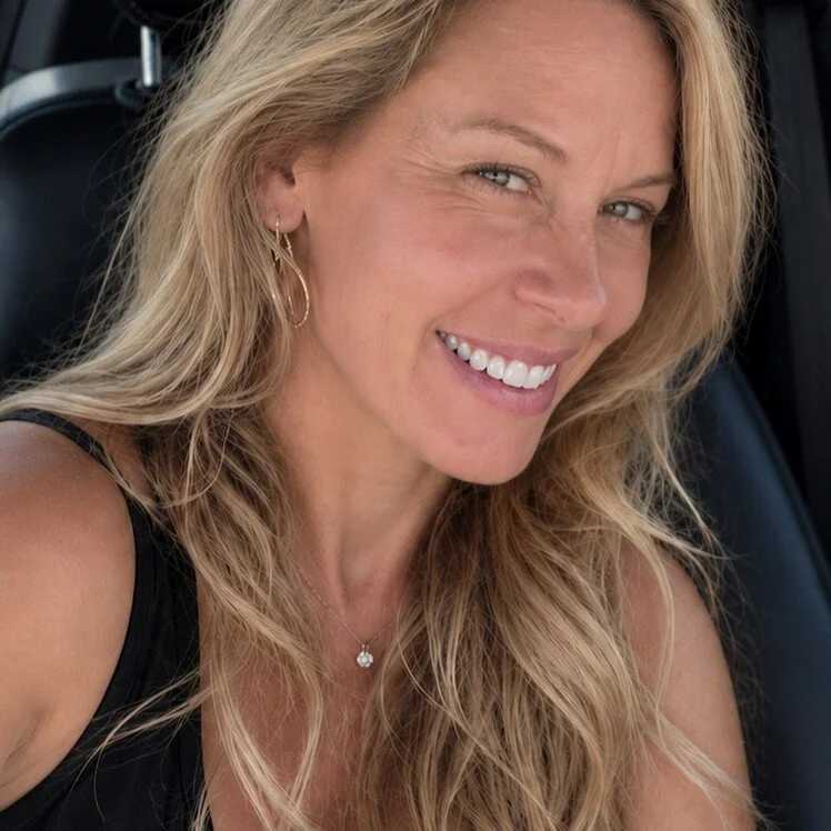 SweetBlondeB — FansOnlyX creator profile
