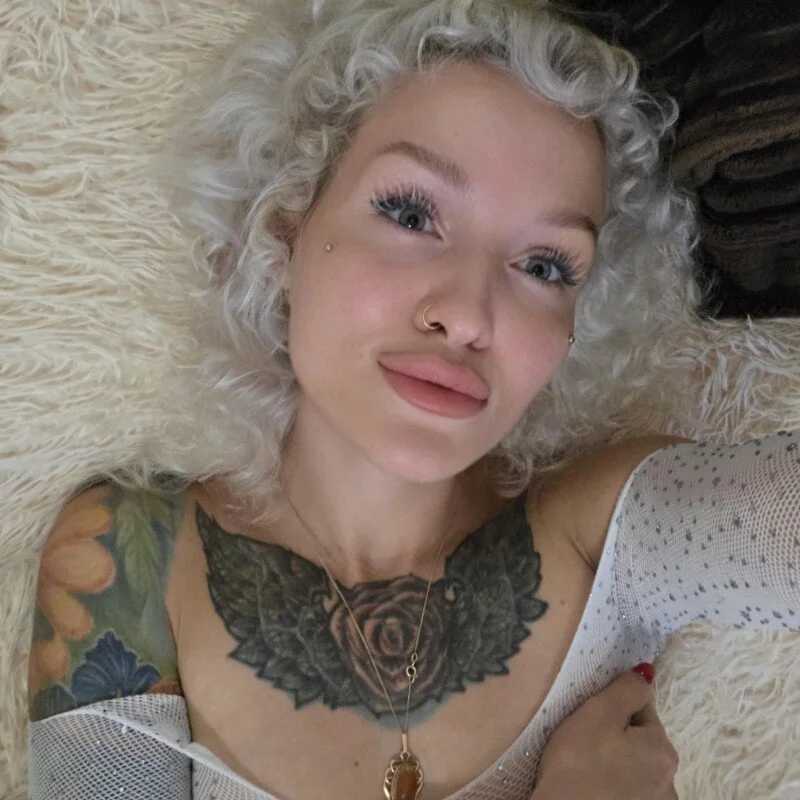 KateMonroe — FansOnlyX creator profile