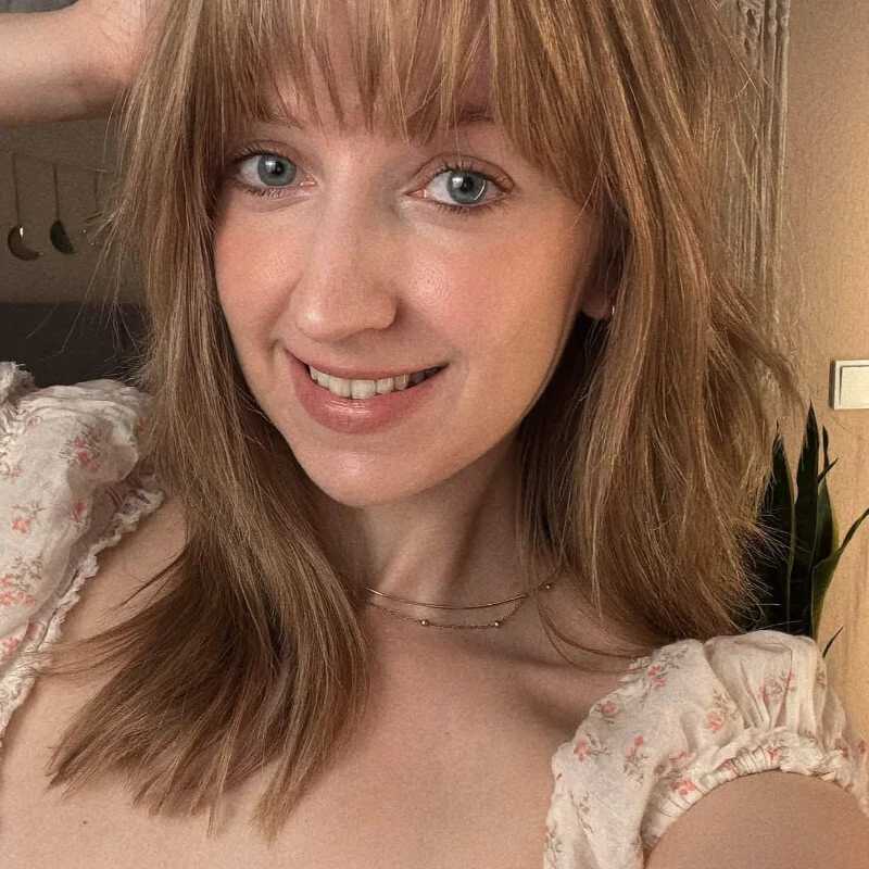 moalyn — FansOnlyX creator profile