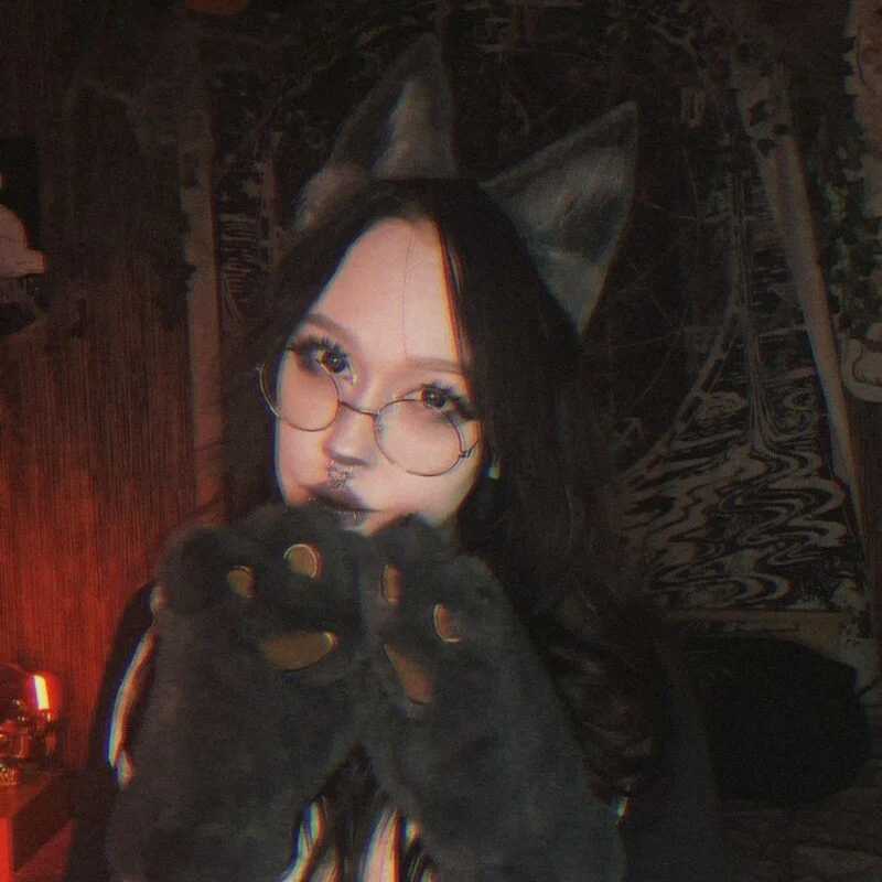 chloe_crystall_killer — FansOnlyX creator profile