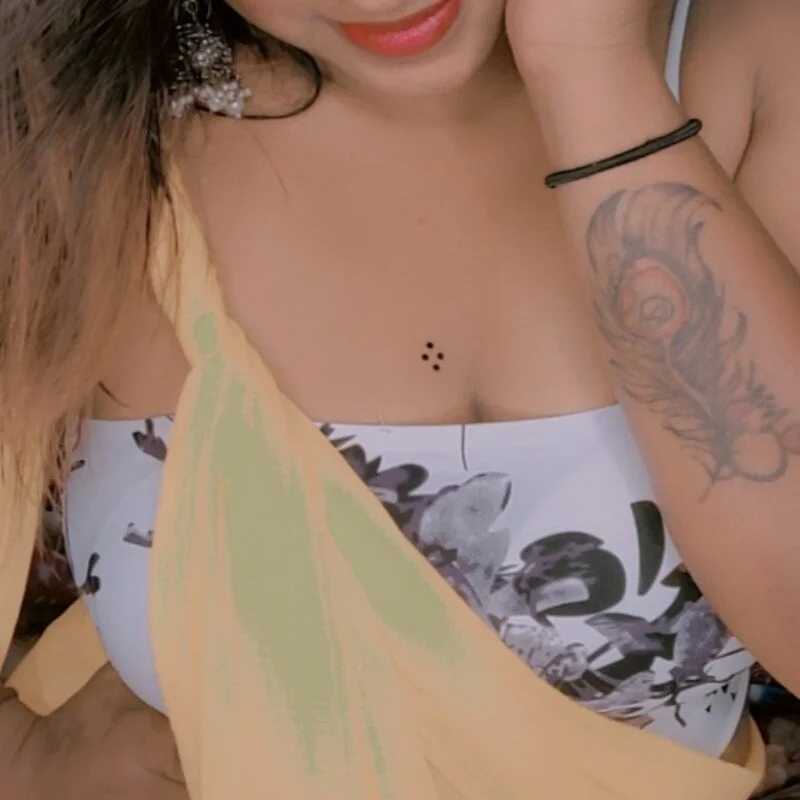 Tamilhottyyy — FansOnlyX creator profile