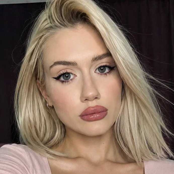 blondymoor — FansOnlyX creator profile