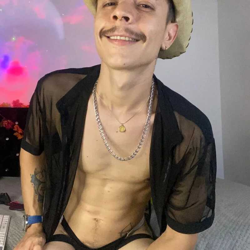PaleVibes — FansOnlyX creator profile